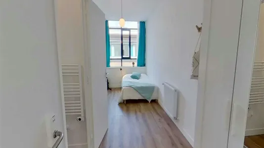 Rooms in Nanterre - photo 4