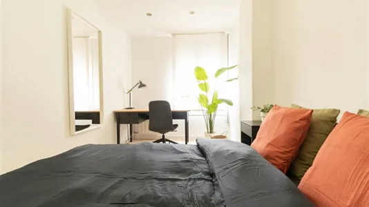 Rooms in Barcelona Les Corts - photo 3