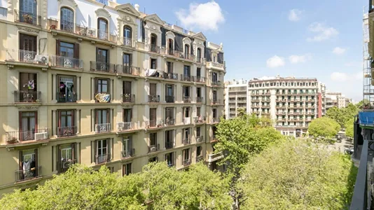 Apartments in Barcelona Eixample - photo 4