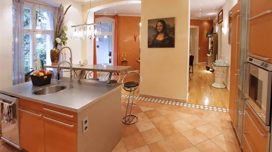 Rooms in Berlin Charlottenburg-Wilmersdorf - photo 1