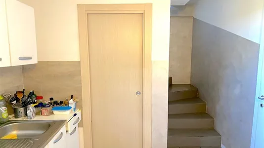 Rooms in Roma Municipio VI – Roma Delle Torri - photo 7