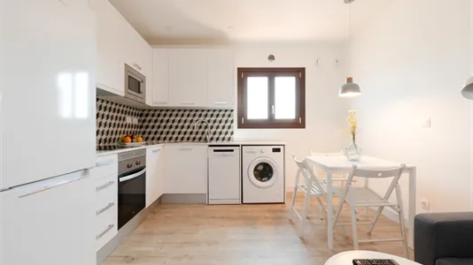 Apartments in Barcelona Ciutat Vella - photo 9