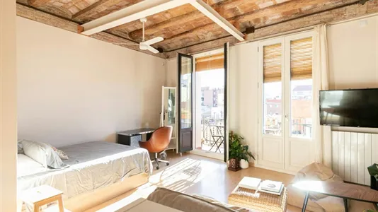 Apartments in Barcelona Sants-Montjuïc - photo 6