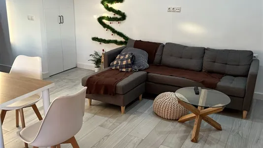 Rooms in Málaga - photo 8