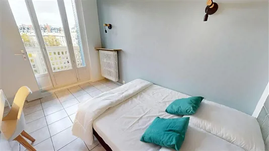 Rooms in Lyon - photo 2