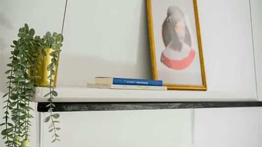 Rooms in Madrid Centro - photo 8