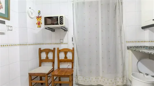 Rooms in Castellar Oliveral - photo 4