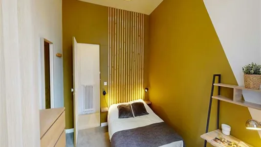 Rooms in Paris 17ème arrondissement - photo 3