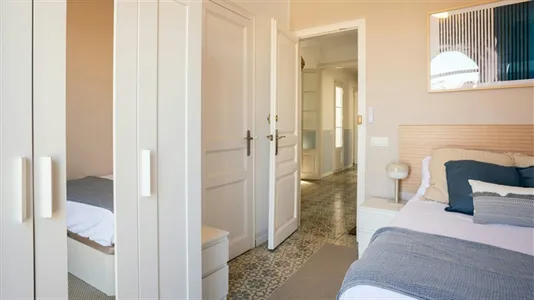 Rooms in Barcelona Eixample - photo 3