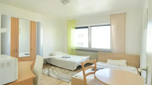 Apartments in Frankfurt Süd - photo 1