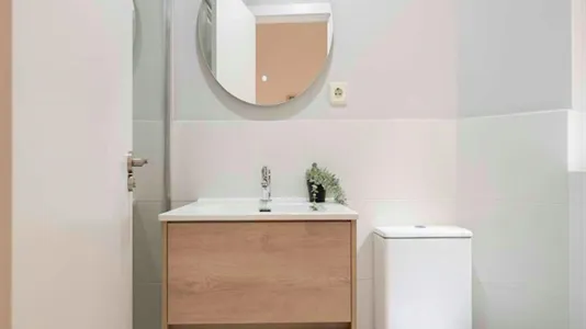 Rooms in Madrid Chamberí - photo 1