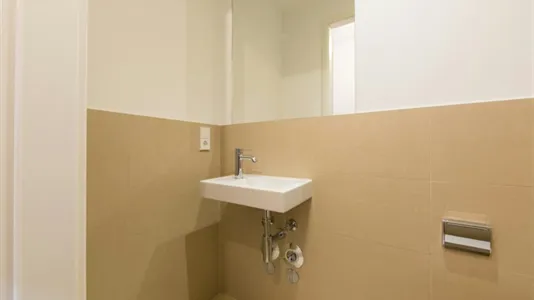 Rooms in Berlin Mitte - photo 9