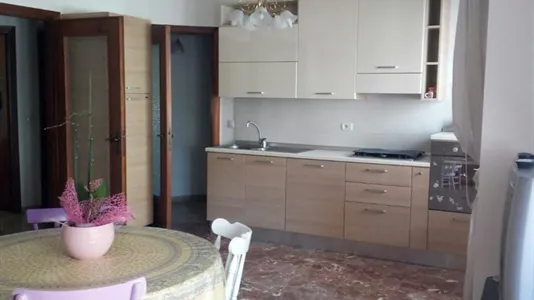 Rooms in Reggio di Calabria - photo 3