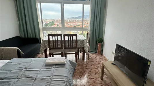 Rooms in Málaga - photo 7