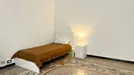 Room for rent, Genoa, Liguria, &lt;span class=&quot;blurred street&quot; onclick=&quot;ProcessAdRequest(7738506)&quot;&gt;&lt;span class=&quot;hint&quot;&gt;See streetname&lt;/span&gt;[xxxxxxxxxxxxx]&lt;/span&gt;