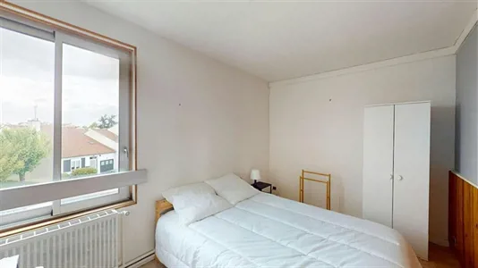 Rooms in Poitiers - photo 3