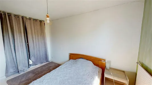 Rooms in Grenoble - photo 3