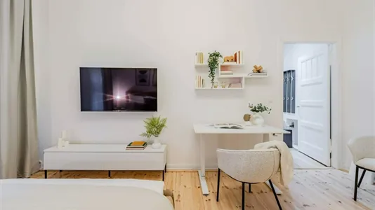 Apartments in Berlin Neukölln - photo 4