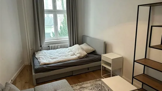 Rooms in Berlin Neukölln - photo 1