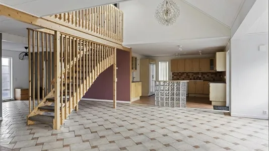 Houses in Linköping - photo 4