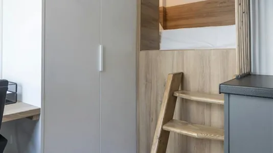 Rooms in el Camí de Vera - photo 7