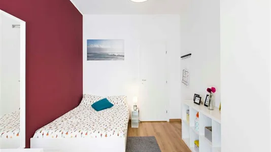 Rooms in Milano Zona 8 - Fiera, Gallaratese, Quarto Oggiaro - photo 1
