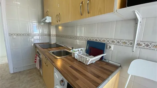 Rooms in Adaro - photo 10