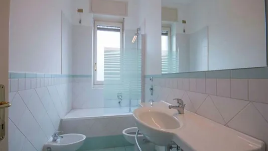 Rooms in Milano Zona 2 - Stazione Centrale, Gorla, Turro, Greco, Crescenzago - photo 10