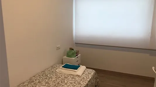 Rooms in Los Bermejales - photo 4