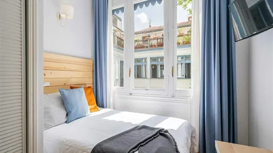 Rooms in Madrid Centro - photo 2