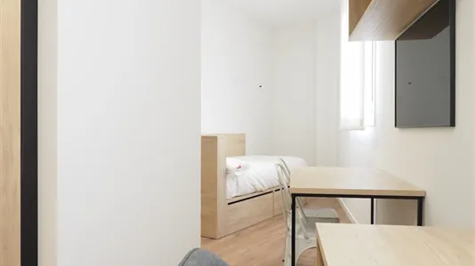 Rooms in Bilbao - photo 4