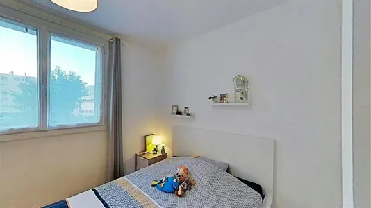 Rooms in Grenoble - photo 4