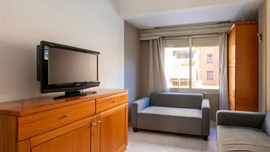 Rooms in el Camí de Vera - photo 8