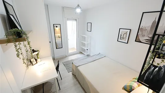 Rooms in Bilbao - photo 4