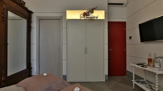 Apartments in Bologna - photo 4