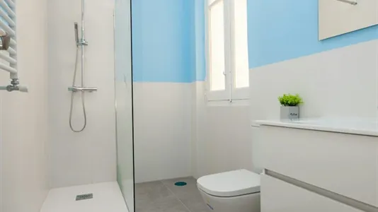 Rooms in Madrid Chamberí - photo 9