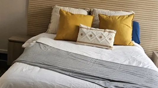 Rooms in Barcelona Eixample - photo 10