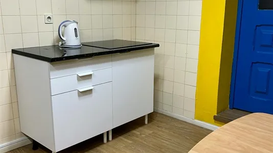 Rooms in Aveiro - photo 9