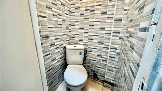 Rooms in Madrid Centro - photo 8