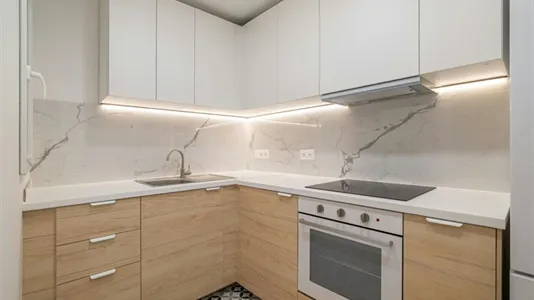 Rooms in Barcelona Eixample - photo 5