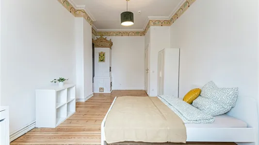 Rooms in Berlin Charlottenburg-Wilmersdorf - photo 4