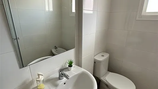 Rooms in Málaga - photo 6