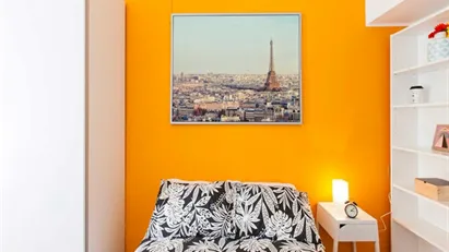 Room for rent in Milano Zona 1 - Centro storico, Milan