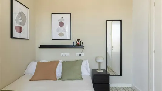 Rooms in Barcelona Eixample - photo 5