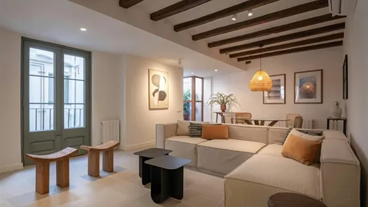Apartments in Barcelona Ciutat Vella - photo 8
