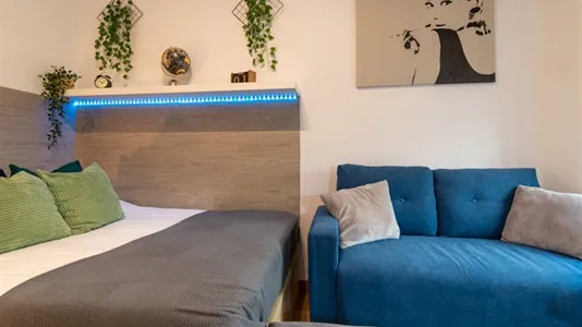 Rooms in Madrid Retiro - photo 4