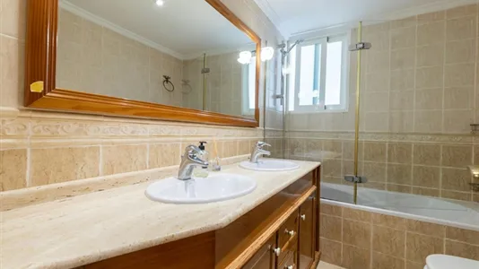 Rooms in Valencia Extramurs - photo 9