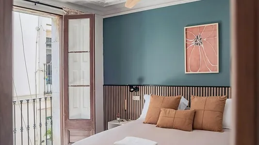 Rooms in Barcelona Ciutat Vella - photo 4