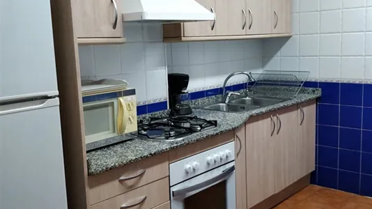 Rooms in Barcelona Ciutat Vella - photo 4