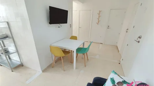 Rooms in Granada - photo 8